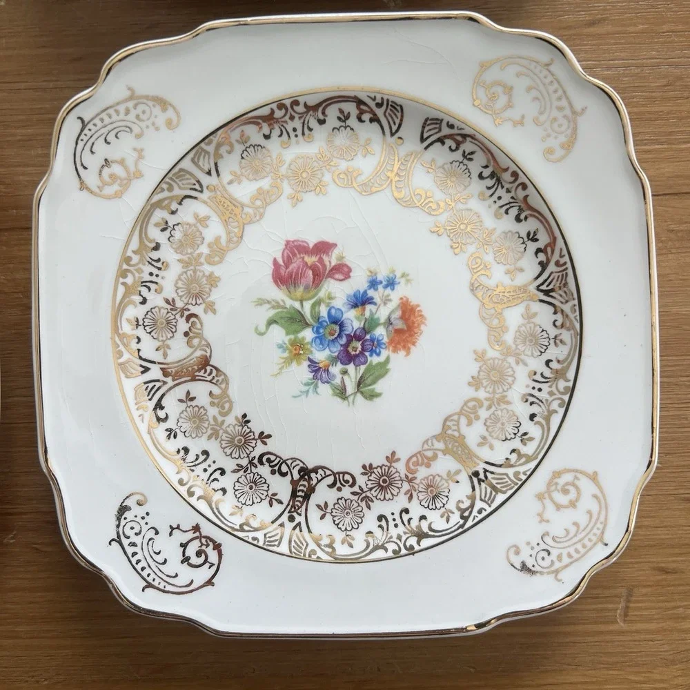 Vintage Harker Pottery Floral Dessert Plates 22KT Trim 6.5